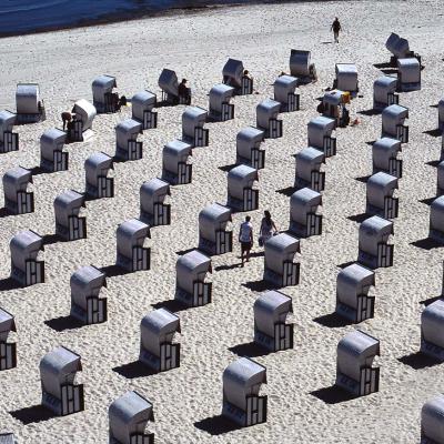 9 Vp 87 207060124 Beach Chairs Rugen