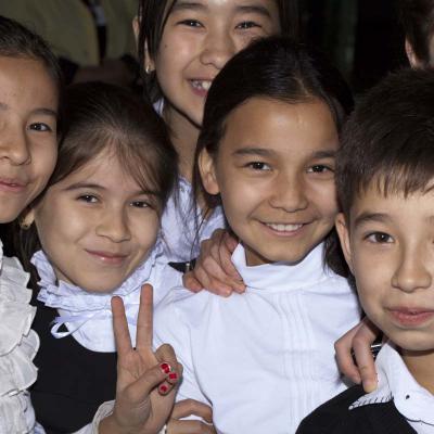 5 Md 67 212100004 Oezbeekse Kinderen Op De Foto. Tashkent 2012